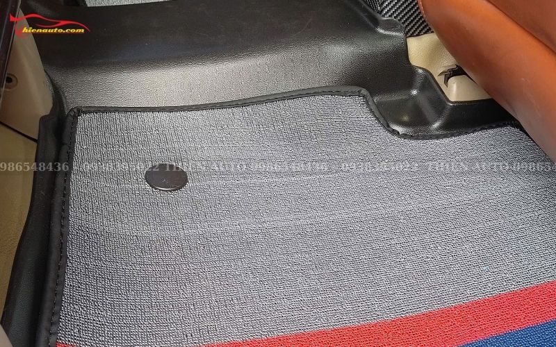 Thảm rối lót sàn ô tô là loại thảm có cấu tạo bề mặt từ những sợi nhựa đan rối