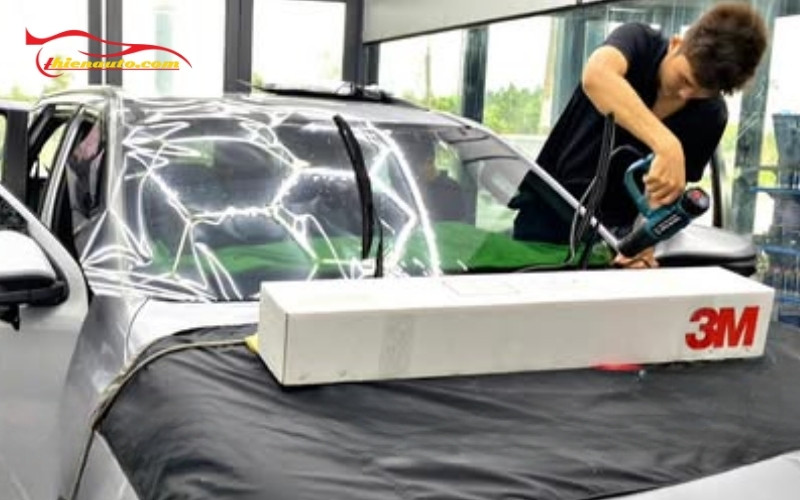 Dán phim cách nhiệt 3M Crystalline cho Vinfast Limo Green giúp giảm nhiệt độ, làm mát khoang xe
