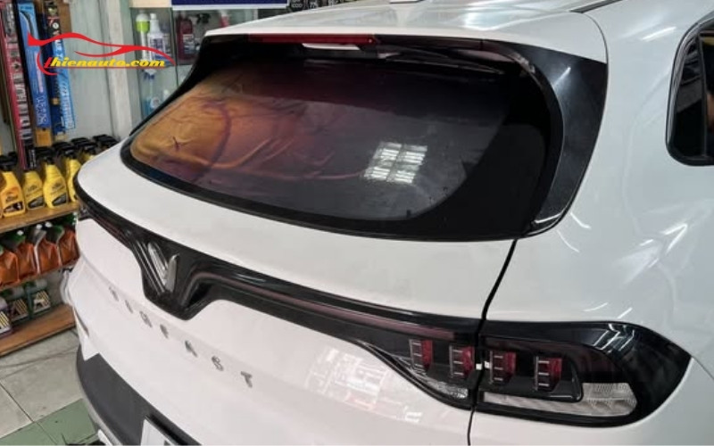 Dán phim cách nhiệt 3M Crystalline CR20 cho Vinfast Limo Green