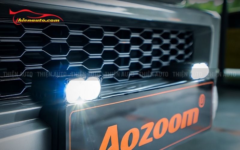 Hình ảnh đèn gầm dạng rời Extra 2 Led Extra Lights lắp trên xe