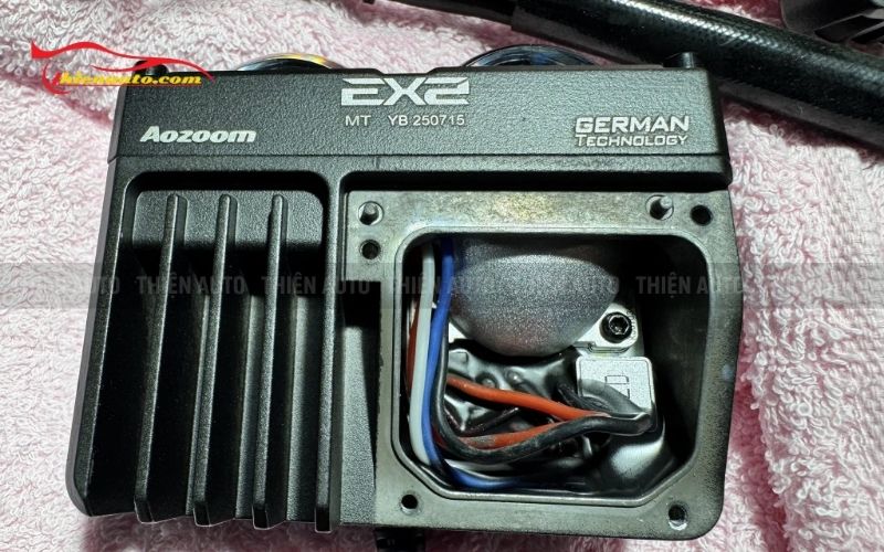 Độ đèn Aozoom Extra 2 Led Extra Lights giúp tăng tầm nhìn xa