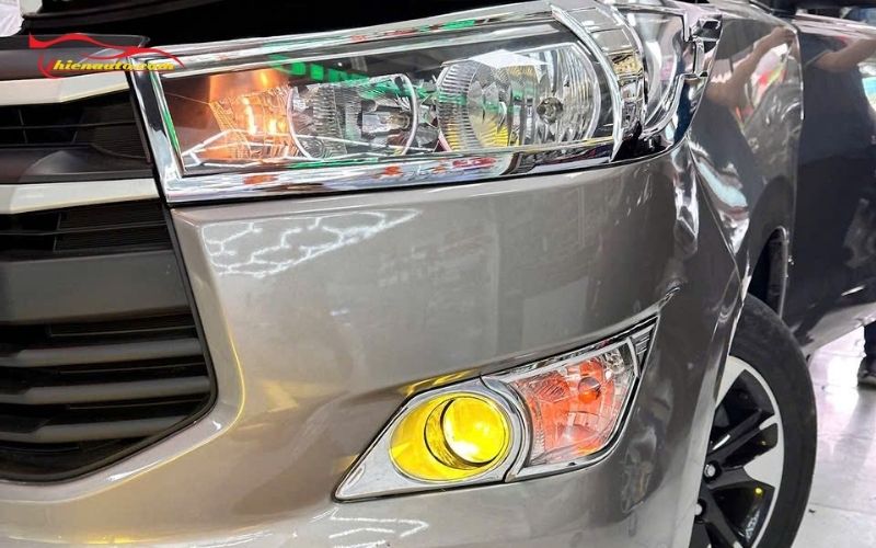 Độ đèn Innova 2018: Bi gầm Aozoom Wasp