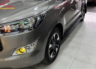 Độ đèn Toyota Innova: Bi gầm Aozoom Wasp giúp phá sương tốt