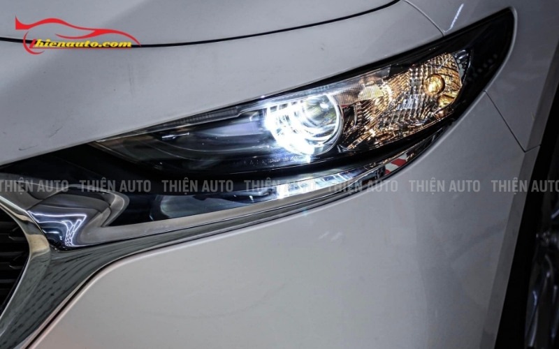 Độ đèn Mazda 3 2018 giúp tăng hiệu suất chiếu sáng