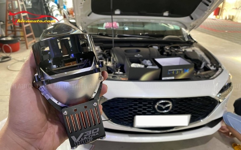 Độ đèn Mazda 3 2020 X-light tăng sáng vượt trội