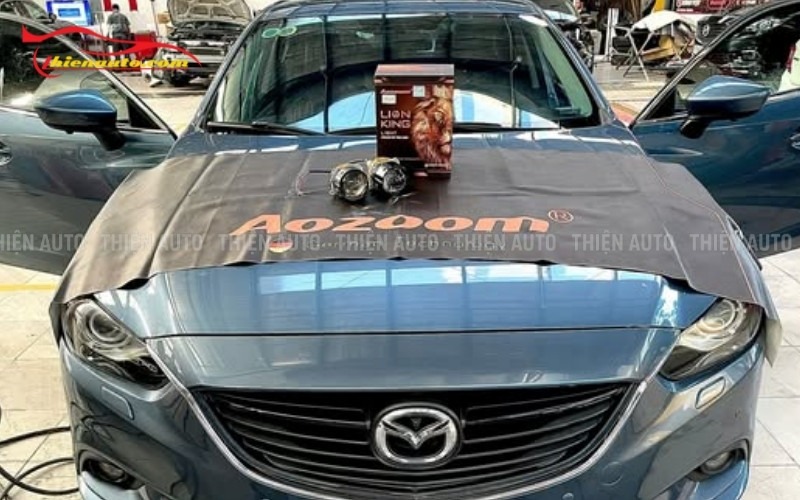 Độ đèn xe Mazda 6: Bi LED Aozoom Lion King tăng tầm chiếu xa hơn
