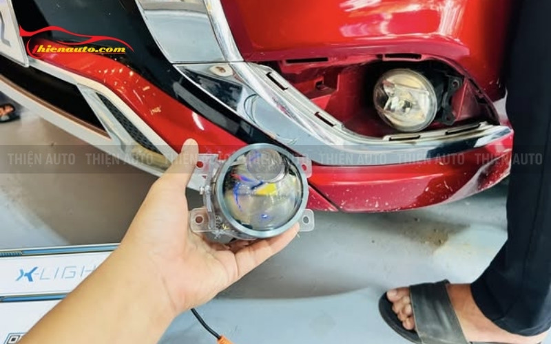 Hình ảnh thực tế độ đèn Mitsubishi Outlander