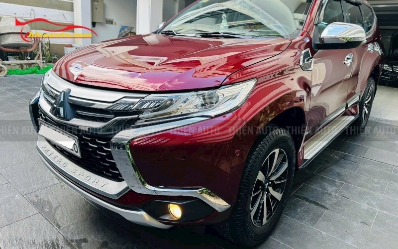 Độ đèn Mitsubishi Pajero Sport tăng sáng, hỗ trợ lái xe an toàn