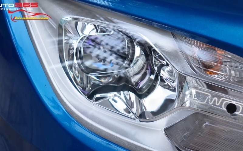 Độ đèn Vinfast VF e34 chính hãng tại Thiện Auto