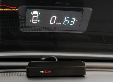 Màn hình HUD kính lái Vinfast Limo Green