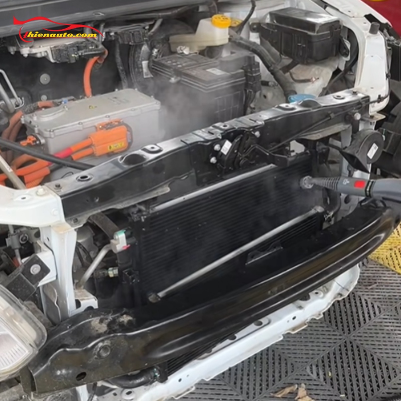 Vệ sinh két nước Vinfast VF5 chuẩn các bước tại Thiện Auto