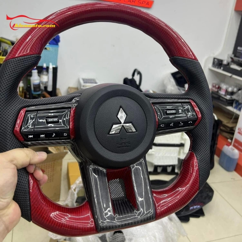 Bọc vô lăng carbon Xpander có độ bền cao, chống mòn vô lăng zin