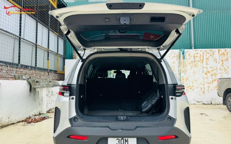Cốp điện Setcar Vinfast Limo Green có giá niêm yêt 8.900.000 VNĐ