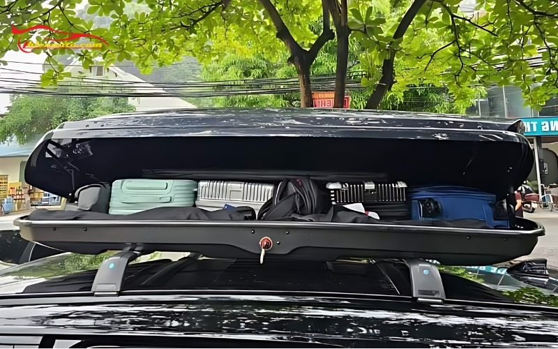 Cốp nóc phi thuyền Mitsubishi Xpander có dung tích to đến 700L