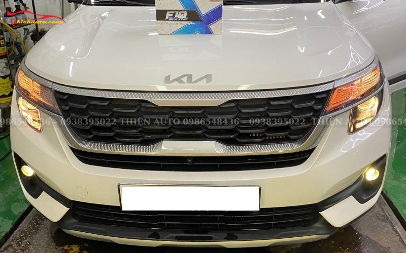 Độ đèn bi gầm ô tô cho Kia Seltos