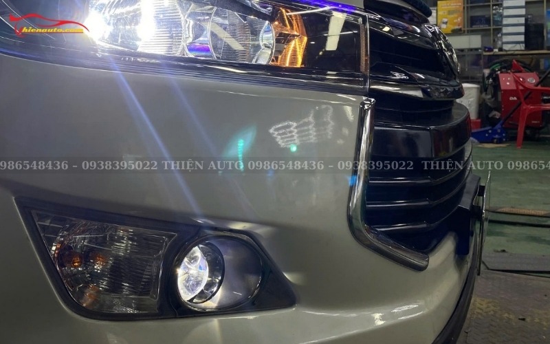 Độ đèn bi gầm xe ô tô có sáng như đèn pha hay không?