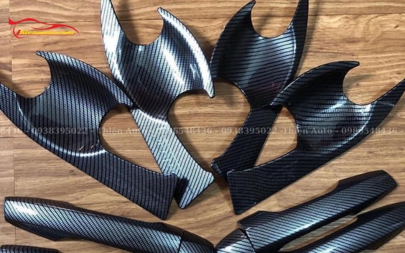Ốp hõm tay nắm cửa Mitsubishi Xpander chất liệu carbon cao cấp chống trầy