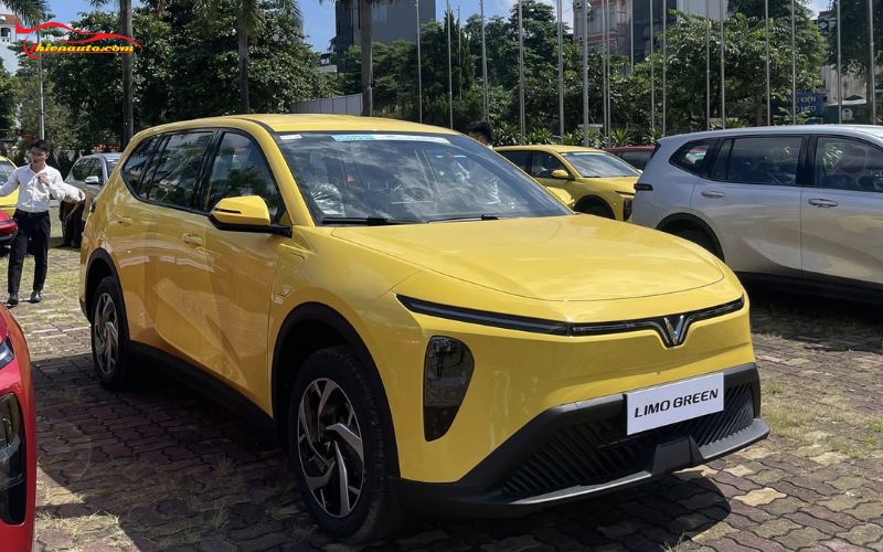 VinFast Limo Green Giao Xe: Lễ Bàn Giao Hơn 500 Xe Trên Cả 3 Miền