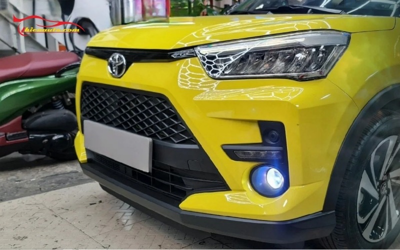Độ đèn Toyota Raize: bi LED Eagle Fog Light