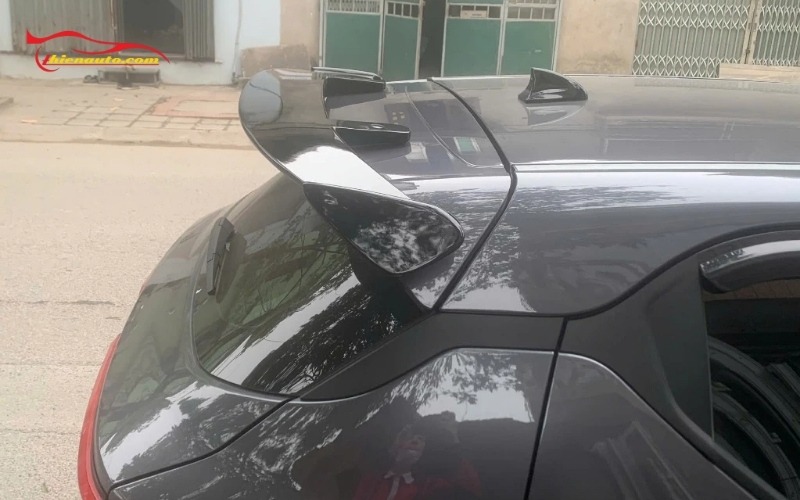 Đuôi gió VF5 mang lại nhiều lợi ích cho chủ xe