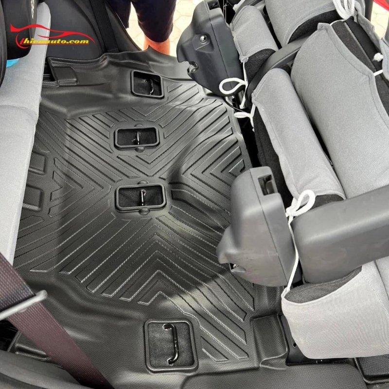 Nên lau chùi thảm thường xuyên ít nhất 1 lần/tuần để thảm luôn sạch và thông thoáng