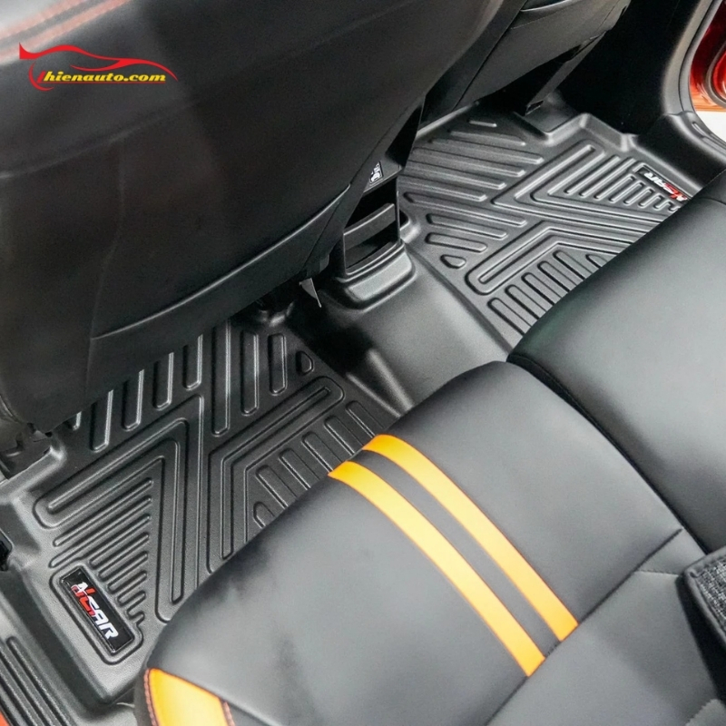 Thảm lót sàn ô tô bằng nhựa Ncar được nhiều chủ xe tin dùng