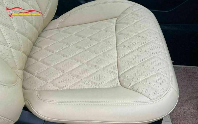 Mẫu bọc ghế da Ford Explorer đẹp 2025