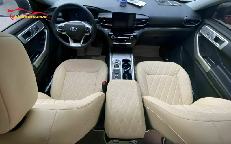 Bọc ghế da Ford Explorer tăng thẫm mỹ nội thất xe