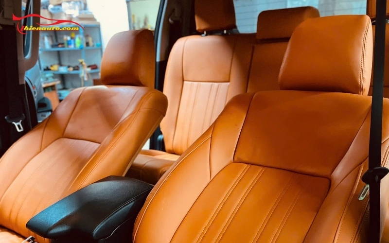 Bọc ghế da Ford Raptor mẫu đẹp 2025