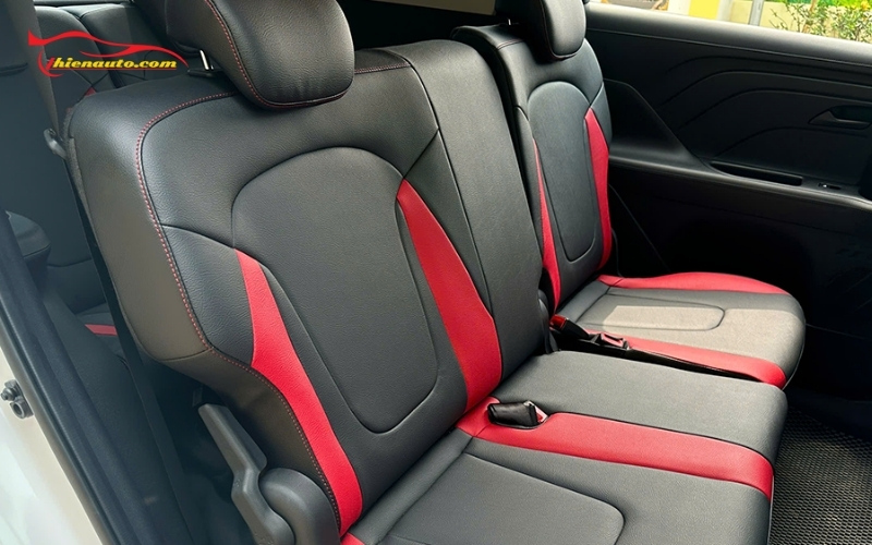 Bọc ghế da Hyundai Stargazer tăng thẩm mỹ nội thất xe