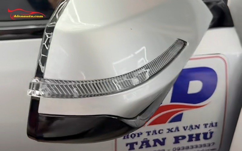 Đèn LED Xi Nhan Trên Gương Limo Green Giá đèn LED xi nhan trên gương Limo Green cạnh tranh