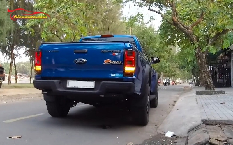 Độ đèn Ford Raptor Độ đèn hậu xe Ford Raptor tăng thẩm mỹ đuôi xe