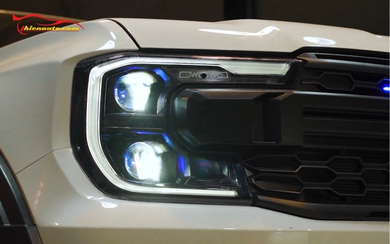 Độ đèn Ford Raptor Độ đèn Raptor giúp tăng chiếu sáng vào ban đêm