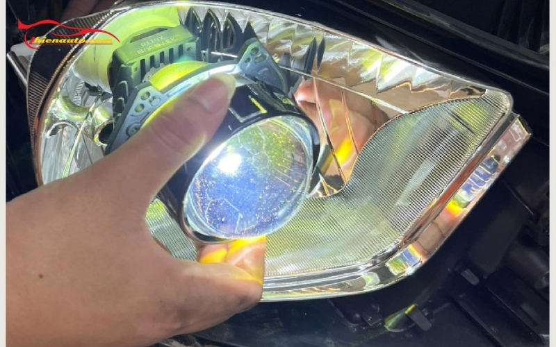 Độ đèn Kia Soluto chính hãng, giá tốt tại Thiện Auto