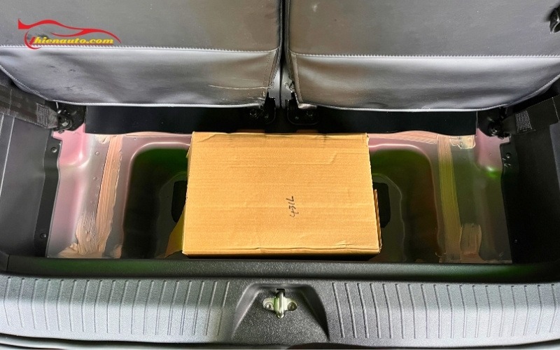 Thảm lót hộc cốp sau Vinfast Limo Green chống trầy xước