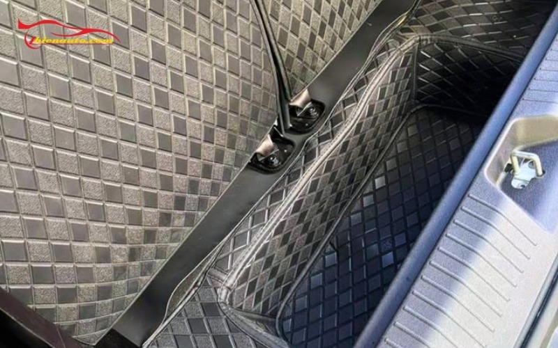 Lắp thảm lót hộc cốp sau Vinfast Limo Green mang lại nhiều lợi ích