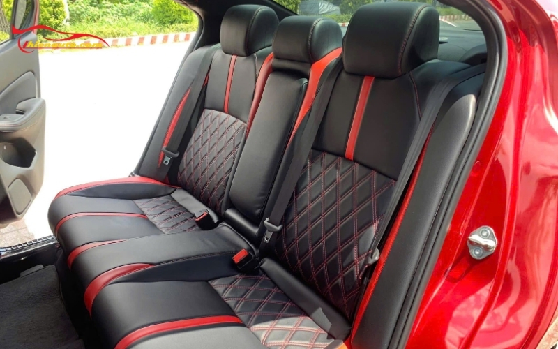 Mẫu bọc ghế da Honda HRV may hình thoi kết hợp chỉ nổi