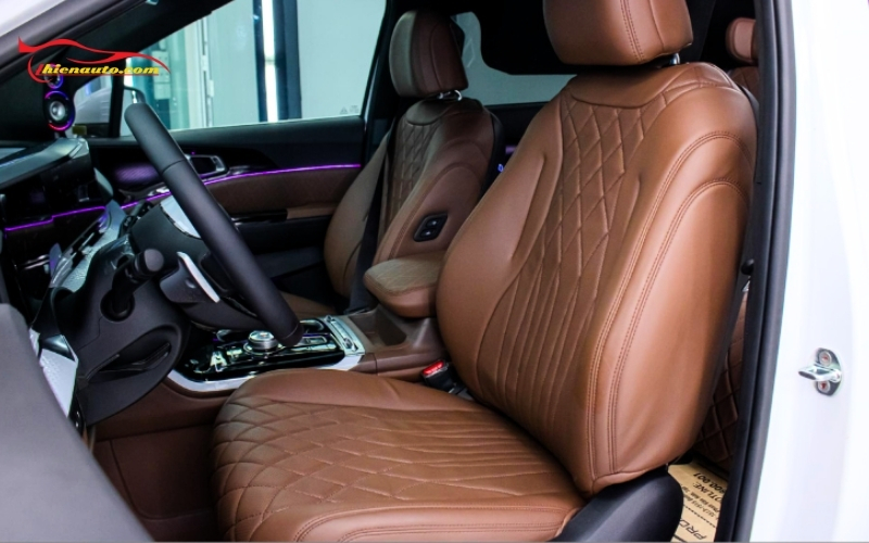 Bọc ghế da kia Rondo đa dạng mẫu mã, dễ lau chùi và có độ êm thoáng khí