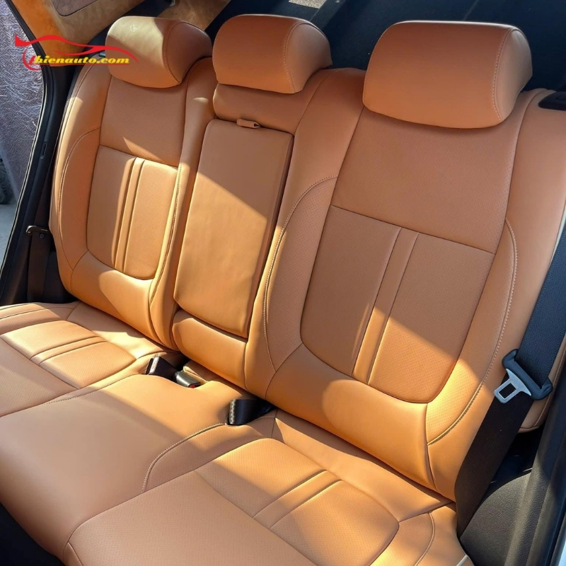 Bọc ghế da Kia Seltos tạo kiểu riêng