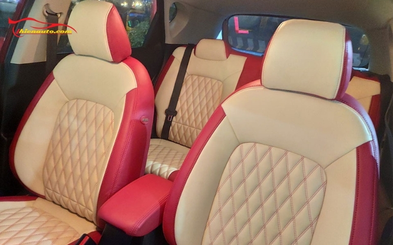 Mẫu bọc ghế da Kia Sonet may hình quả trám