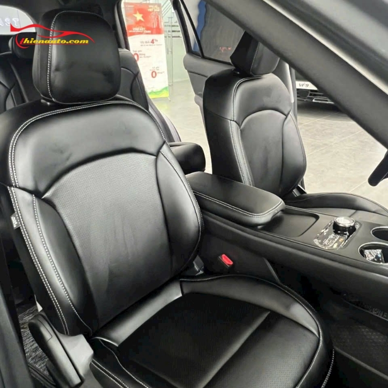 Thiện Auto luôn tư vấn kiểu may, chất liệu và báo giá chính xác trước khi thi công