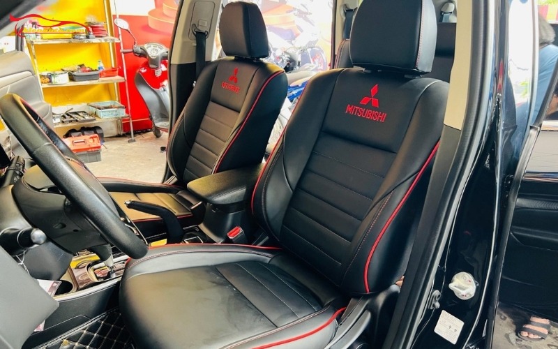 Bọc ghế da ô tô Mitsubishi Outlander đa dạng kiểu dáng màu sắc tùy chọn theo phong cách chủ xe hơn ghế nỉ