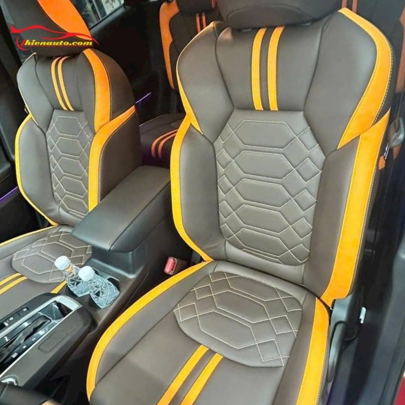 Bộ bọc ghế da Mitsubishi Xforce loại da nappa được phối chỉ nổi kèm phối màu cao cấp