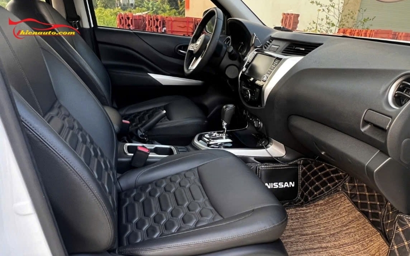 Phối hợp màu sắc ghế da với ngoại thất của xe