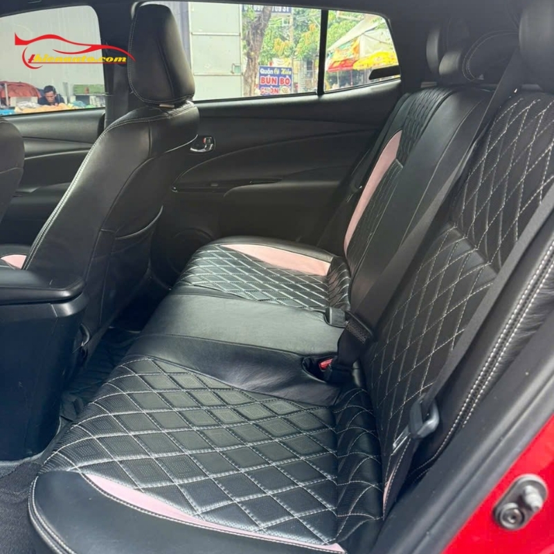 Bọc ghế da Toyota Yaris Mẫu bọc ghế da Toyota Yaris may hình quả trám