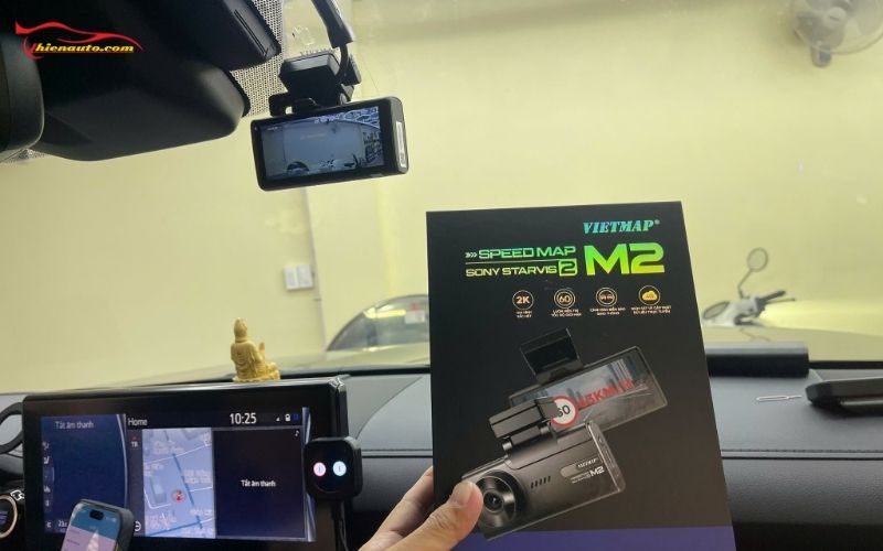 Camera hành trình có cảnh báo tốc độ Vietmap M2