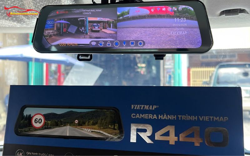 Camera hành trình tích hợp gương chiếu hậu ghi hình trước sau 