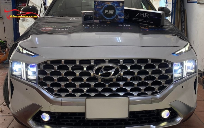 Hyundai Santafe độ đèn pha và đèn gầm kết hợp tăng sáng