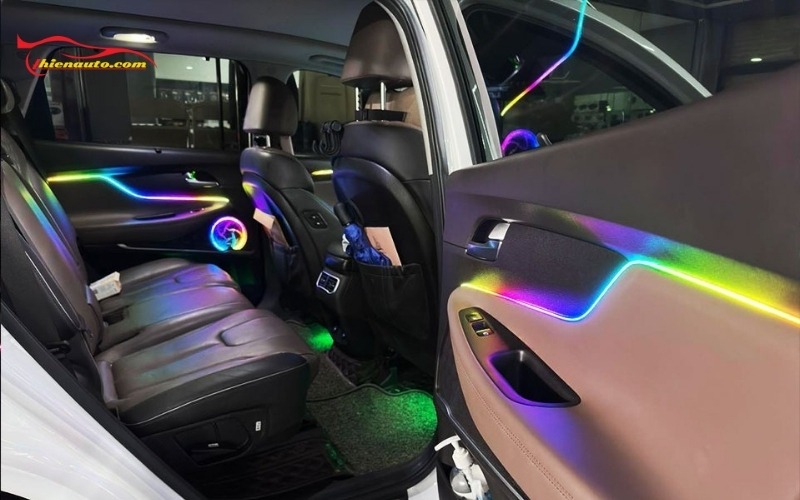 Độ đèn Hyundai Santafe mẫu LED nội thất V4
