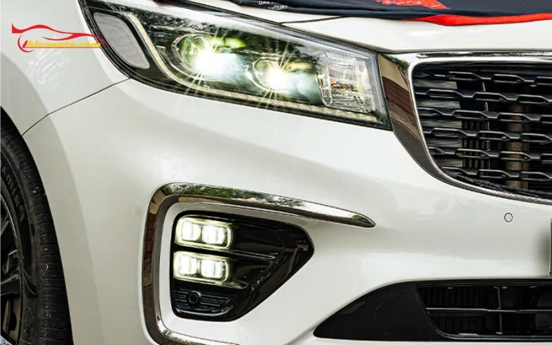 Độ đèn Kia Sedona mẫu bi LED X-Light V20